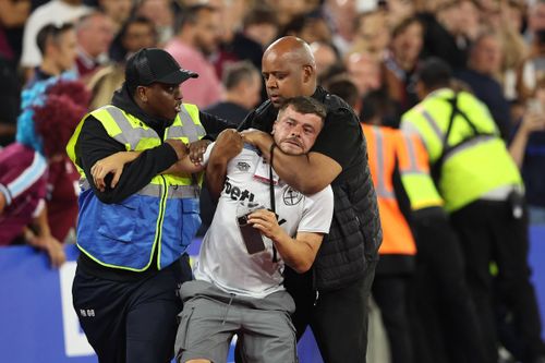 Incidente la West Ham - Chelsea FOTO Imago