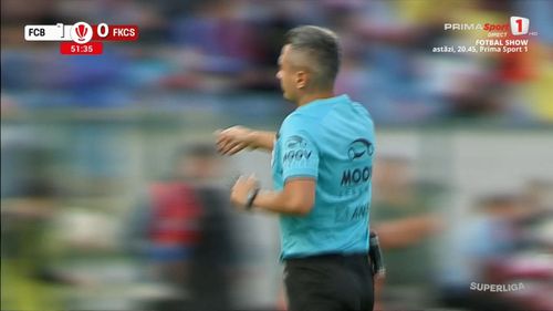 Horațiu Feșnic și-a uitat cartonașele FOTO Captura Prima Sport (4).jpeg