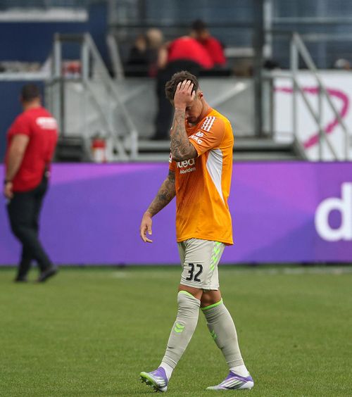 Ce gafă în direct!   Jurnalista   l-a confundat  cu jucătorul echipei adverse din Bundesliga: „N-am mai trăit așa ceva până acum”