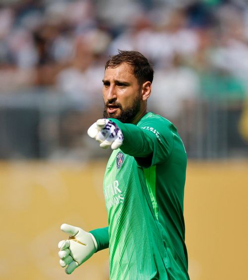 Donnarumma, la mâna lui Ederson  Portarul italian s-a înțeles cu   Manchester City , dar mutarea depinde chiar de jucătorul pe care îl va înlocui