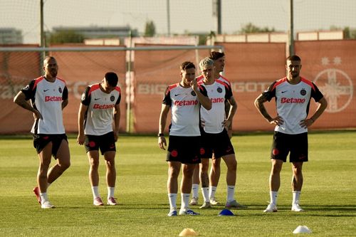 FCSB - Aberdeen. Antrenamentul campioanei înainte de play-off-ul Europa League. Foto - Iosif Popescu (49).jpeg
