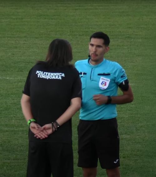  Scandal uriaș la Timișoara    FOTO     Dan Alexa  a răbufnit la finalul partidei în care Poli a fost eliminată dramatic de CS Dinamo