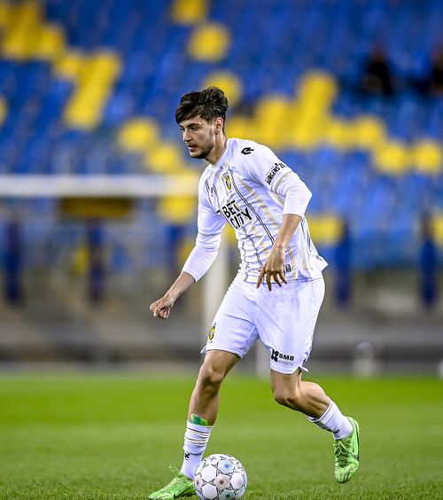 De ce întârzie transferul lui Mazilu    Andrei Nicolescu,   ultimele detalii privind mutarea atacantului la Dinamo + Ce spune despre Coubiș