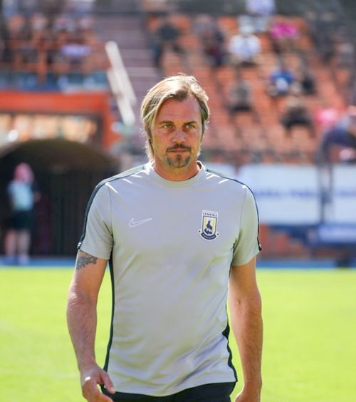 Antrenor demis  Decizie drastică luată de o   echipă de tradiție,  după startul ratat de sezon