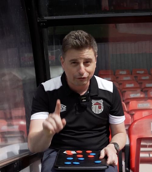 Ruben Amorim, ironizat     VIDEO.  Echipa din Liga 4 care a eliminat Manchester United   pune sare pe rana  antrenorului » Momentul s-a viralizat