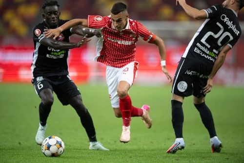 Dinamo - Hermannstadt, meci