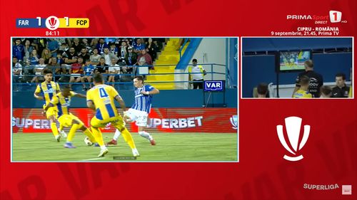 Faza controversată din meciul Petrolul - Farul 1-2. Foto: Captură, Prima Sport