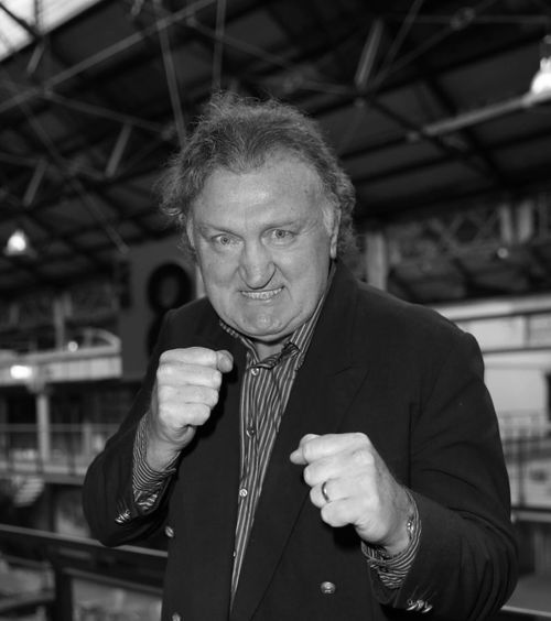 Joe Bugner a decedat  Fostul pugilist care l-a înfruntat de două ori pe   Muhammad Ali   s-a stins la 75 de ani