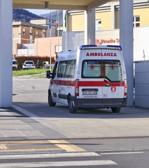 Băgat în spital de tatăl unui adversar   Un portar de 13 ani, bătut crunt! Are   fractură de gleznă  și a fost lovit în plină figură