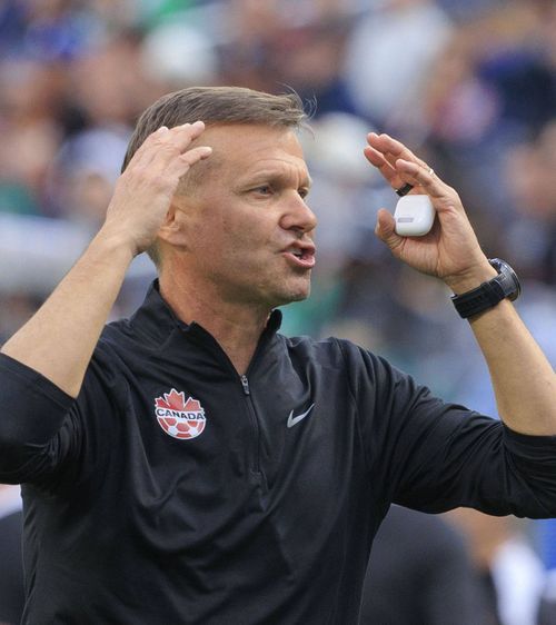 Jucăm cu antrenorul anti-Trump  Selecționerul Canadei vine la București după ce l-a atacat pe președintele american:   „Am fost avertizat”