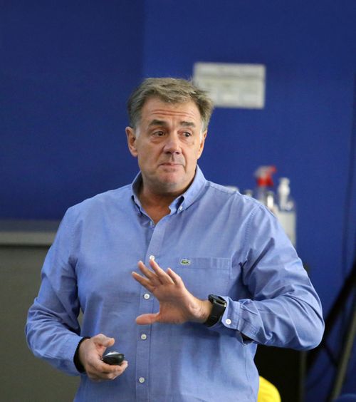 Pentru cine face Vassaras jocurile?   Cum aplică șeful CCA sancțiuni în funcție de numele echipelor împotriva cărora se greșește +   Cele mai dezavantajate cluburi