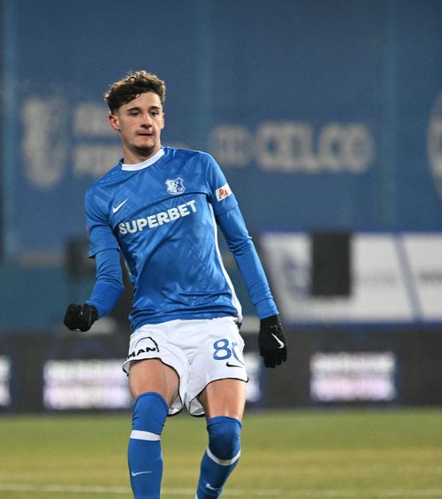 Fiul lui Gică Popescu, în Liga 2   Nicolas a semnat cu   CSA Steaua  » De când nu mai jucase pentru Farul