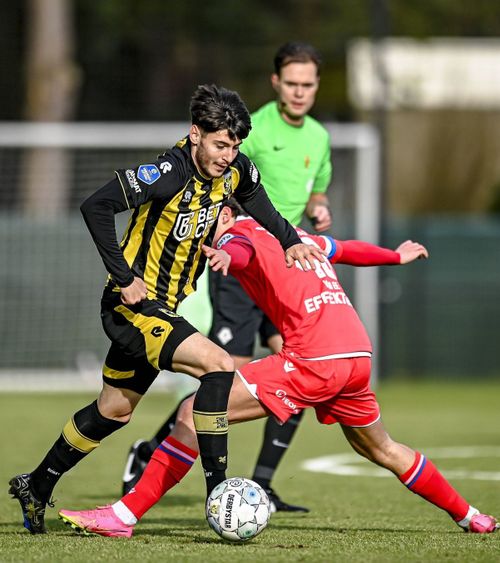 Mazilu „n-a făcut față” în Olanda  Noul jucător al lui Dinamo, luat pe sus la antrenamentele lui Vitesse:   „Erau foarte agresivi”