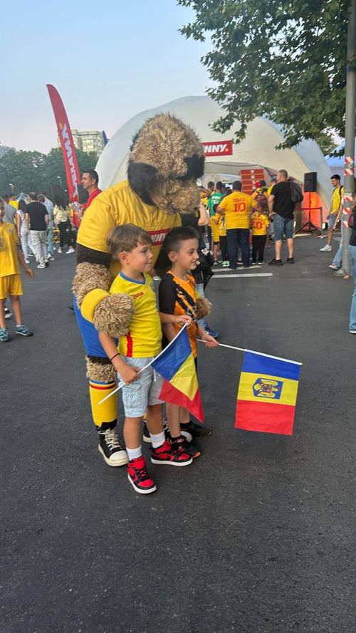 Atmosfera înainte de România - Canada