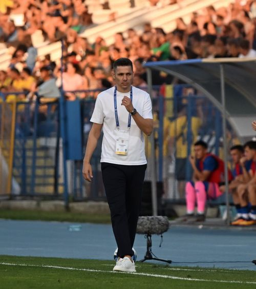 Ce s-a întâmplat la Iași?  Selecționerul U21, după remiza cu Kosovo:   „Mă îngrijorează.  Încă de la încălzire i-am simțit așa”