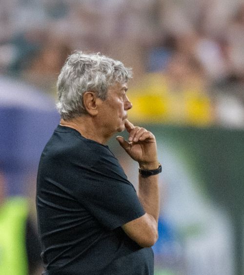 Lucescu, reacție neașteptată  Selecționerul   nu e îngrijorat  după eșecul umilitor în fața Canadei: „Rezultatul e înșelător”