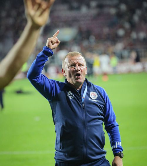 Din Superliga în Liga 3?  Dorinel Munteanu, dorit de o echipă care   a ratat promvoarea  în sezonul trecut