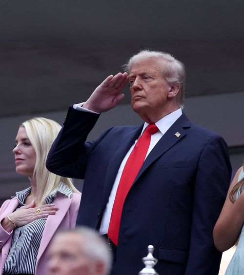 Primire ostilă    VIDEO.   Donald Trump,   huiduit  de spectatori la finala US Open » De ce a întârziat startul partidei