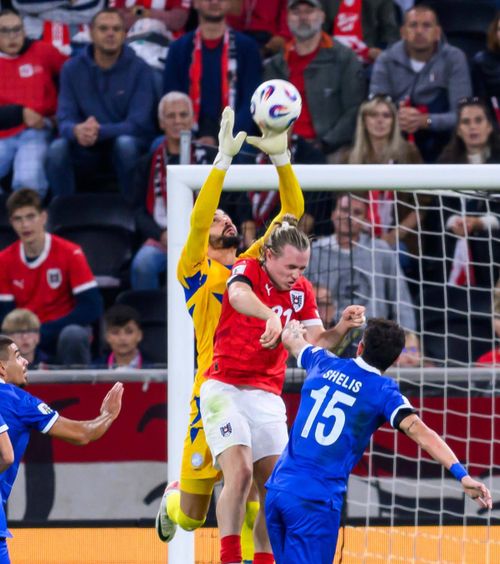 „Le ia locul alor noștri!”  Controversă în Cipru înaintea meciului cu România.   Brazilianul naturalizat, în ochiul furtunii