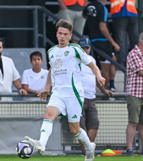 De 100 de ori mai mult  Jucătorul plecat în Arabia pe un salariu fabulos:   „Am început să râd  când am văzut sumele din contract”