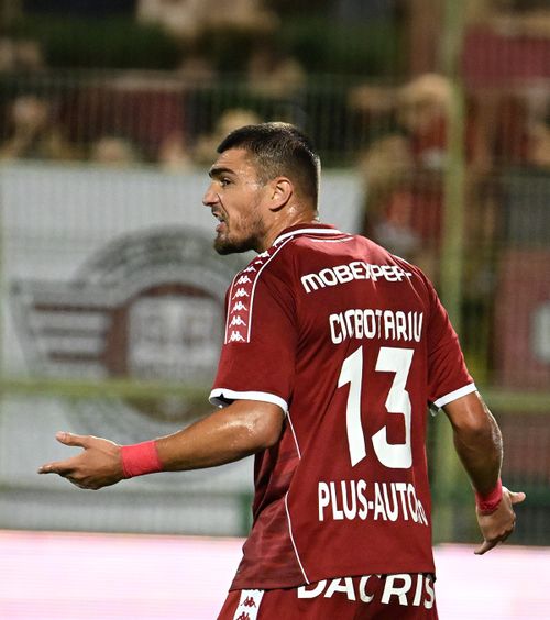 Dezastru pentru Rapid  După Borza, și   Denis Ciobotariu  s-a accidentat! Cât va lipsi