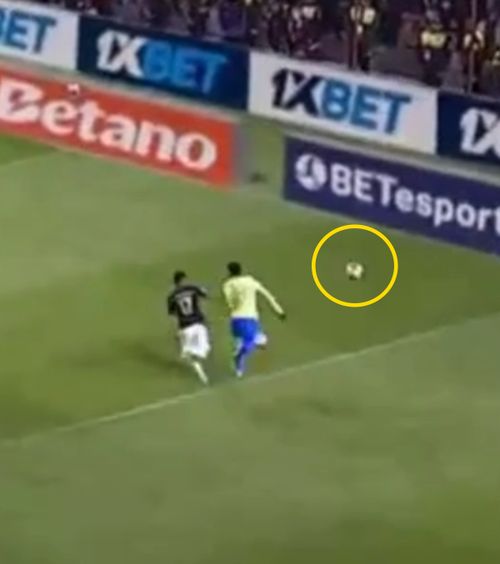 Tensiuni în America de Sud   Mingi dezumflate și   arbitraj cu scandal   în meciul pierdut de Brazilia cu Bolivia, la peste 4000m altitudine: „Este absurd”