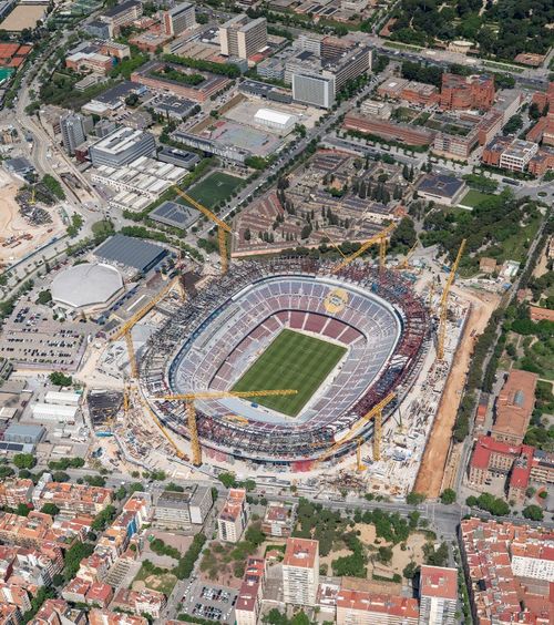 Barcelona mai are de așteptat  Catalanii amână din nou revenirea pe   Camp Nou  » Unde ar urma să aibă loc meciul cu Valencia