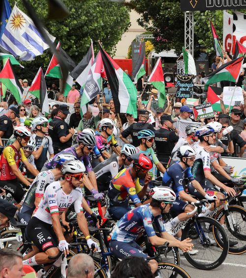 „Ne e frică!”  Jonas Vingegaard, liderul Turului Spaniei, despre   protestele palestinienilor : „Sunt disperați”