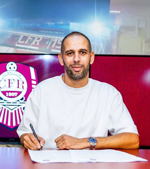 Transfer de marcă la Cluj   Atacantul de Premier League a fost   prezentat de CFR:  „România, ești pregătită?”