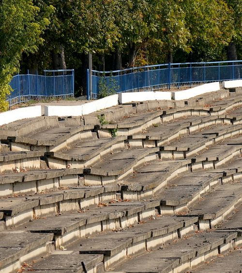 Atenție, un stadion se scufundă!    Imagini șocante  de pe unul dintre marile stadioane ale României! Megalomania lui Ceaușescu a devenit pericol iminent