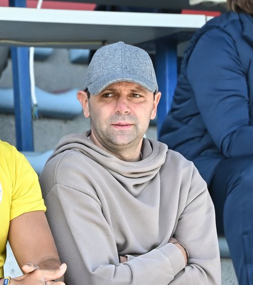 „Hagi n-ar trebui să fie selecționer”  Un fost „tricolor” se opune venirii lui Gică la naționala: „Poate să o preia   peste 10 ani”