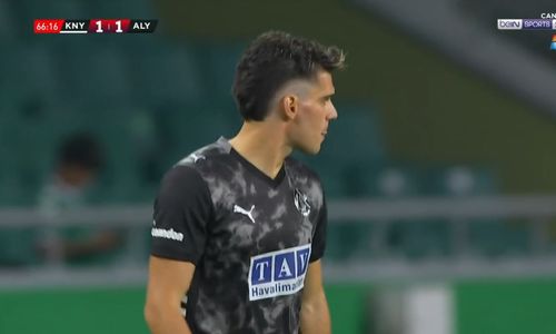Ianis Hagi, debut pentru Alanyaspor în meciul cu Konyaspor. Foto - captură BeIN Sports (10).jpg
