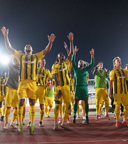 Dinamo, invitată de onoare    Formația antrenată de Zeljko Kopic va juca   un amical-surpriză