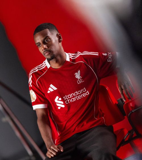 Fără starul de 145 de milioane!  De ce   Alexander Isak  a fost lăsat în afara lotului lui Liverpool pentru meciul cu Burnley