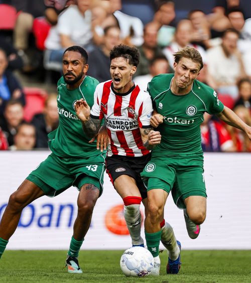 Mesaj pentru Man  Sursele GOLAZO.ro din Olanda spun   ce așteaptă antrenorul lui PSV de la Dennis:  „Nu m-a convins”