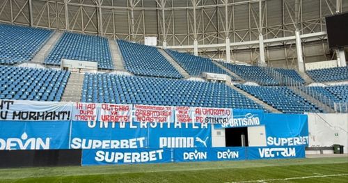 Bannere-afișate-de-ultrașii-lui-FCU-Craiova-la-adresa-lui-Mititelu-(4).jpg