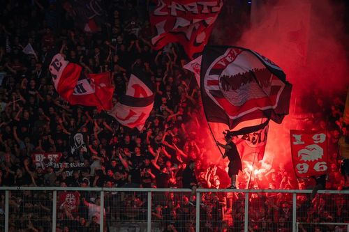 Atmosfera din meciul dintre Petrolul și Dinamo (7).jpg