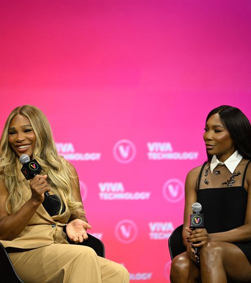 Serena și Venus din nou împreună  Surorile Williams vor colabora din nou, de astă dată nu pe teren,   ci la un podcast