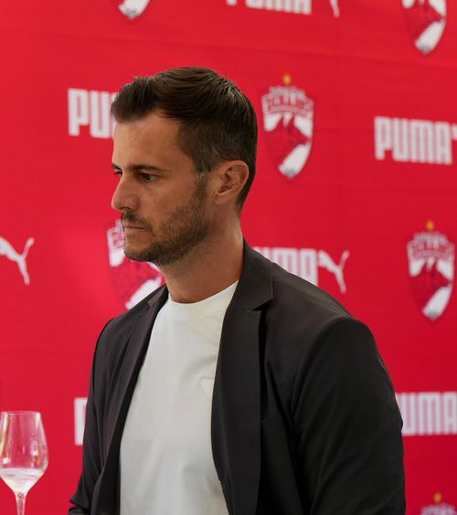 Răspuns pentru Kopic    Andrei Nicolescu  a venit cu explicații după ce antrenorul lui Dinamo a insistat pentru transferuri noi: „Suntem exclusiviști”