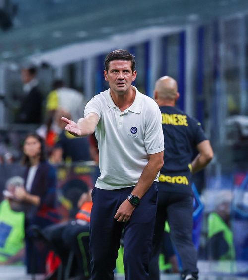 Chivu, pregătit pentru Ajax   Ce spune despre   revenirea la Amsterdam  + refuză să schimbe un titular contestat