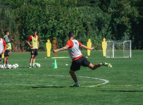 Dinamo, antrenament inainte de meciul cu Farul FOTO FB Dinamo (10).jpg