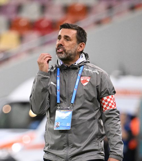 Kopic a anticipat rezultatul  Antrenorul lui Dinamo și-a   avertizat  jucătorii la pauza meciului cu Farul: „Le-am spus că așa se va întâmpla!”