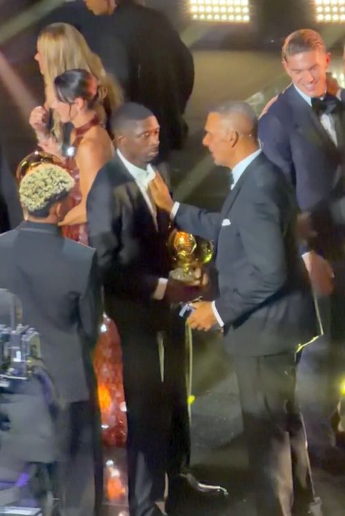 Imaginile care nu s-au văzut la TV    FOTO:     Ce a făcut Lamine Yamal,   după ce Ousmane Dembele a primit Balonul de Aur