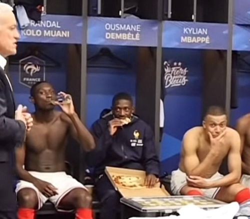 „De fiecare dată când îl văd pe Ousmane Dembélé, mă gândesc la această fotografie. Și mi se pare sublim că acum este câștigător al Balonului de Aur”