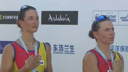 Simona Radiș și Magdalena Rusu / România, medalie de aur la dublu rame feminin, la Campionatele Mondiale de la Shanghai (foto: captură worldrowing.com)