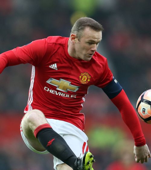 „Fără ea, aș fi mort”  Rooney, despre dependența severă de alcool:   „Beam două zile fără să mă opresc”