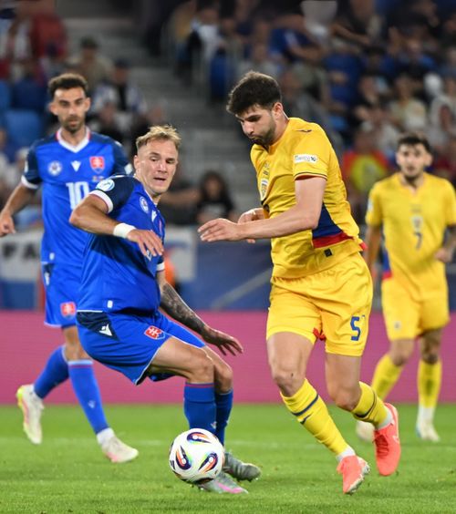 Deturnat de Lucescu?  Negocieri intense cu românul dorit de o   națională de top!  Aproape convins   să joace pentru România