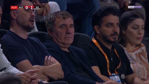 Gica Hagi, spectator la Alanyaspor - Galatasaray 0-1 (FOTO: captură BeinSports)