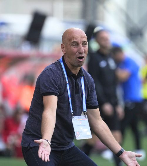 Amenință cu demisia  Antrenorul din Liga 1 își atacă jucătorii: „E de neimaginat, joacă la mișto!   Nu pot continua în halul ăsta”