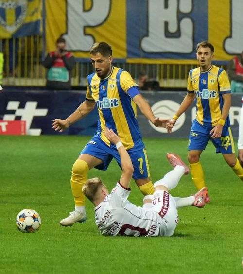 Petrolul - Rapid 0-1  Giuleștenii se impun la Ploiești după un meci chinuit și profită de   pasul greșit al Craiovei